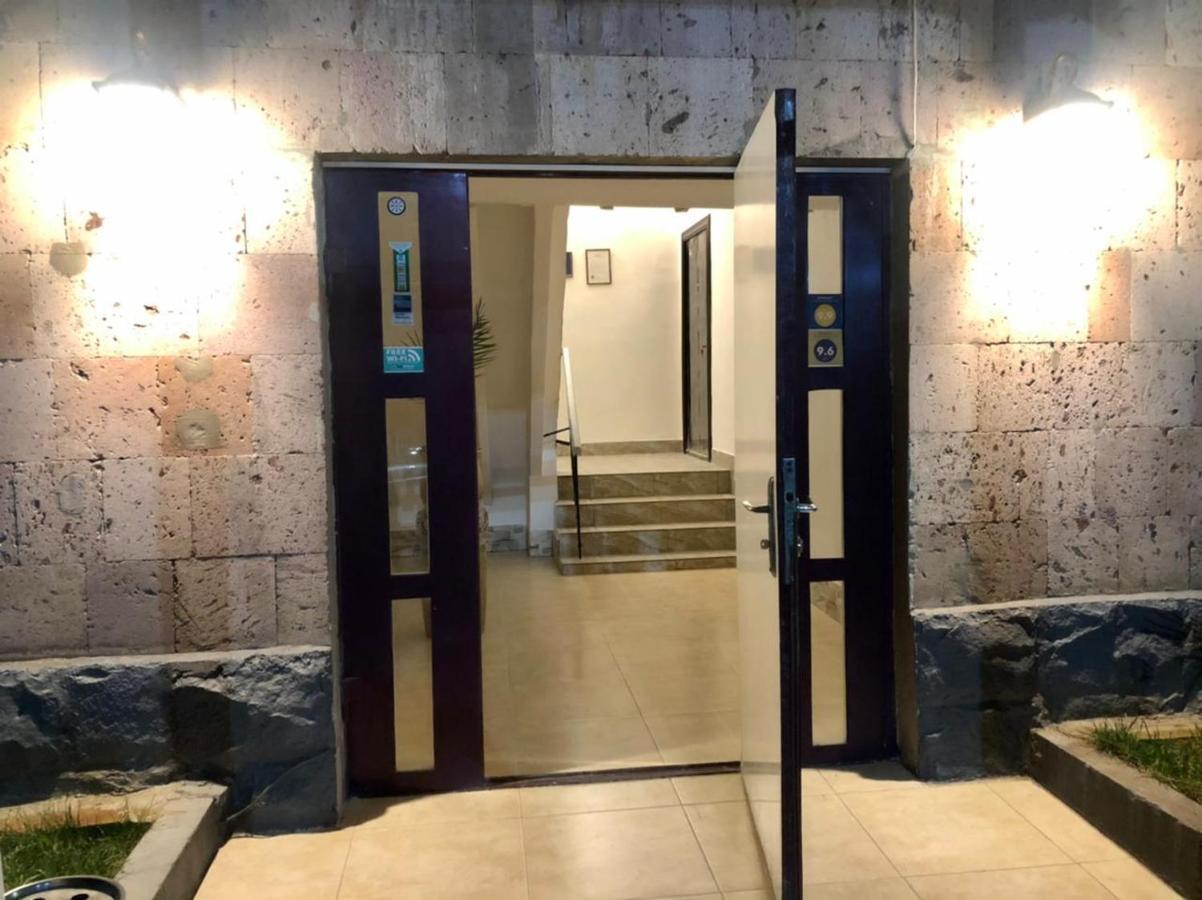 Aparthotel In Alaverdi Extérieur photo